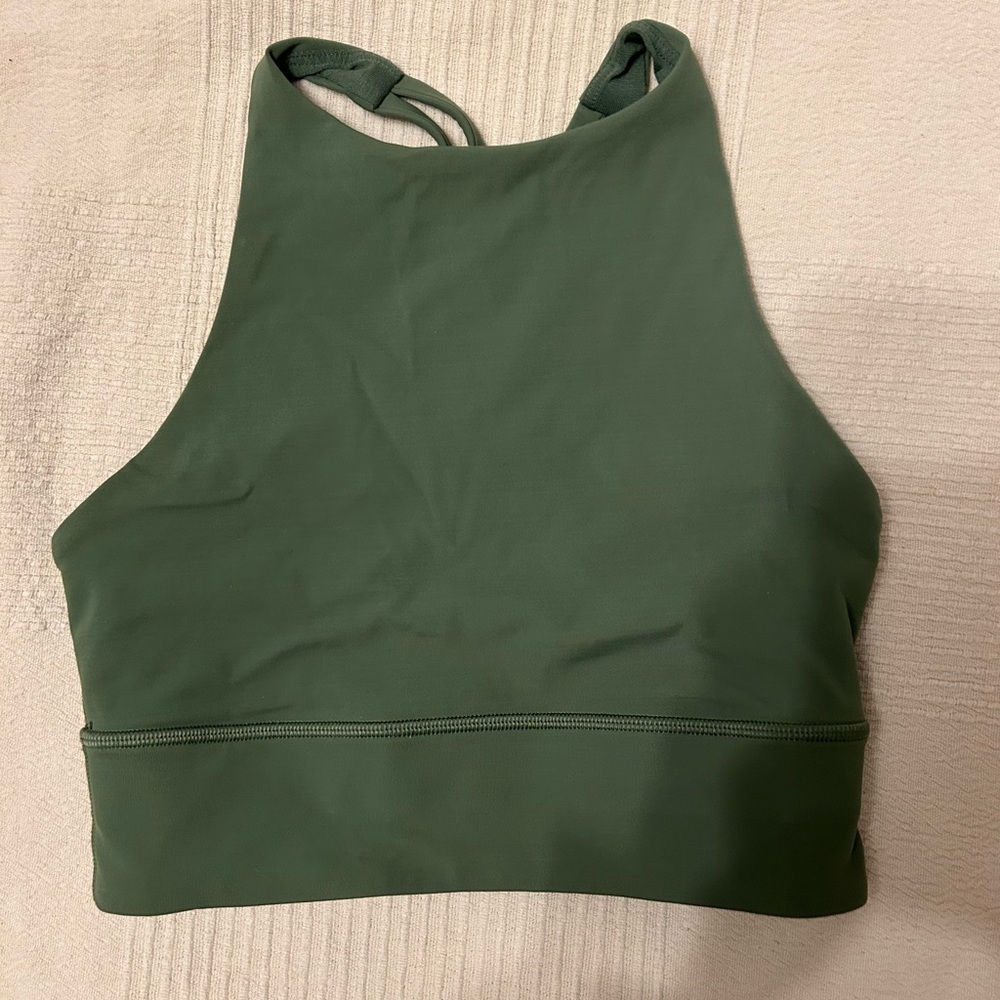 Lululemon like new sports bra